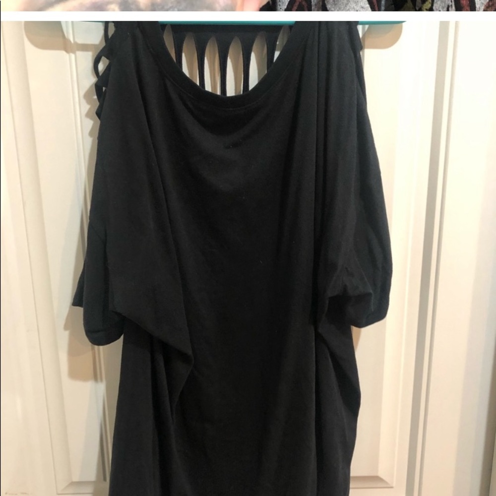 Lynard snkyard tshirt